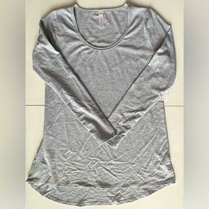Lularoe Lynnae Tee - Size XS